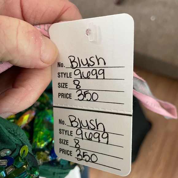 Green Formal Gown by BLUSH with Multi colored stones Size 8 WSL FREE SHIRT - Picture 9 of 11